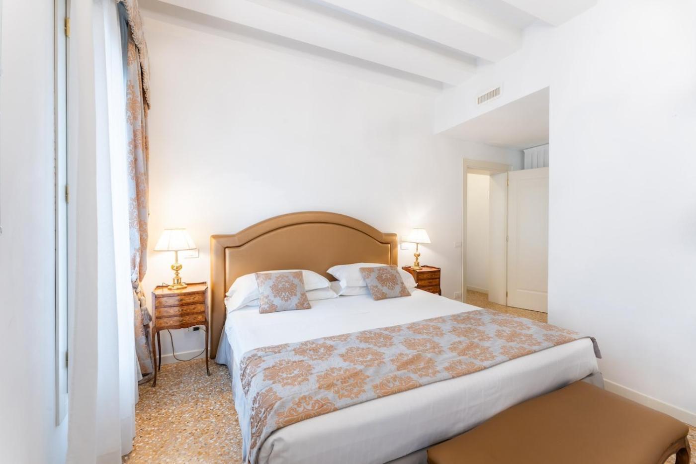 San Teodoro Palace - Luxury Apartments Venice Ngoại thất bức ảnh