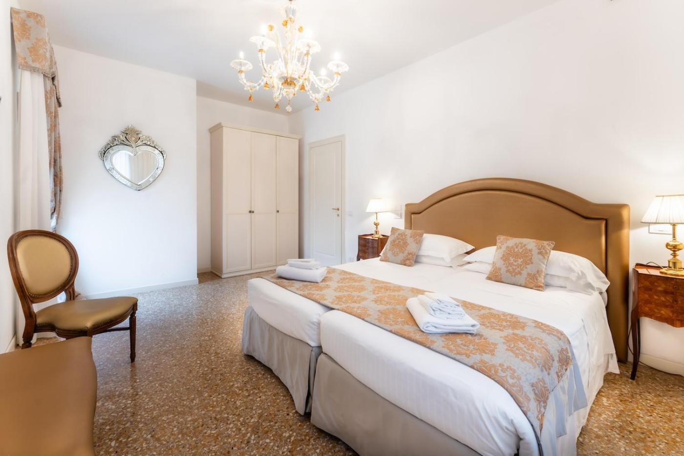 San Teodoro Palace - Luxury Apartments Venice Ngoại thất bức ảnh