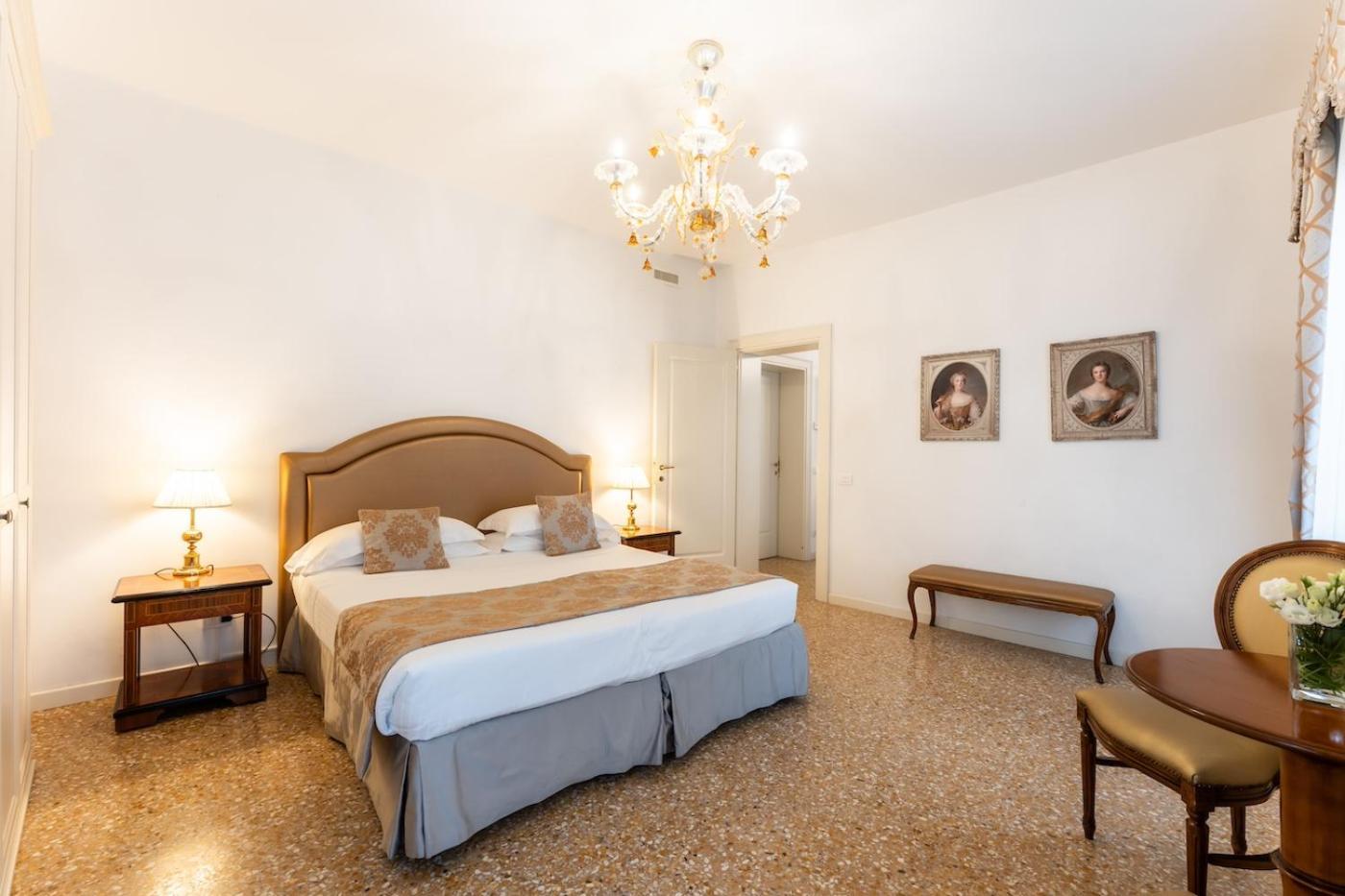 San Teodoro Palace - Luxury Apartments Venice Ngoại thất bức ảnh